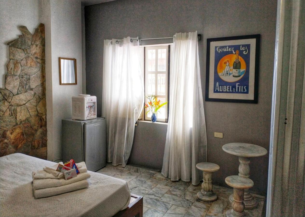 Romblon Stone Creek House Bed & Breakfast エクステリア 写真