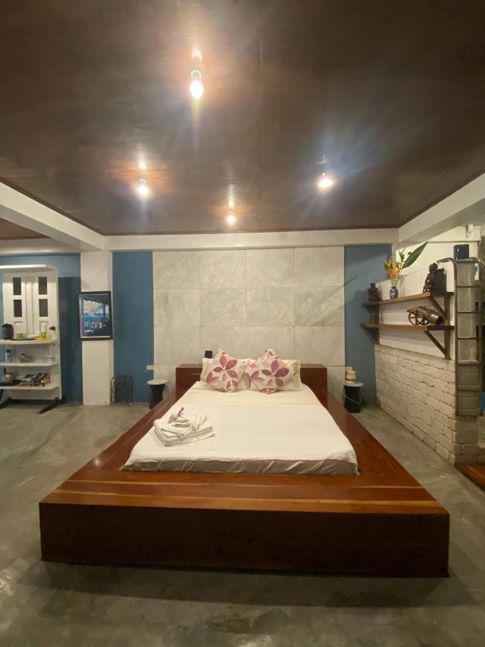 Romblon Stone Creek House Bed & Breakfast エクステリア 写真