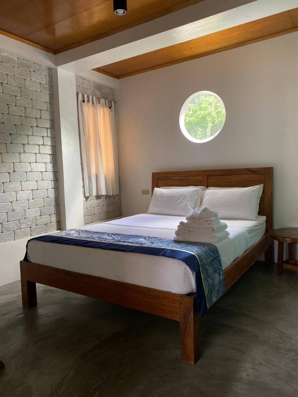 Romblon Stone Creek House Bed & Breakfast エクステリア 写真